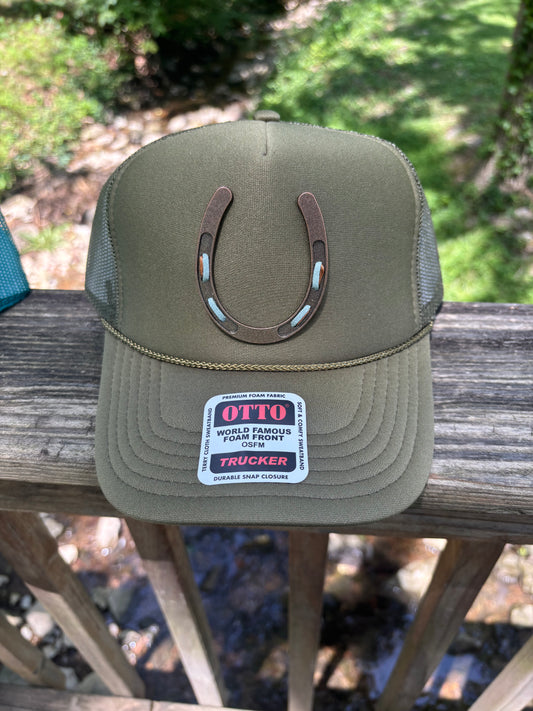 Horseshoe Hat